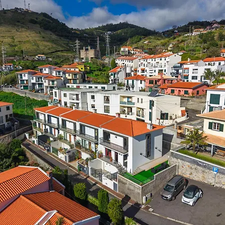 Andrade's By Madeira Caniço