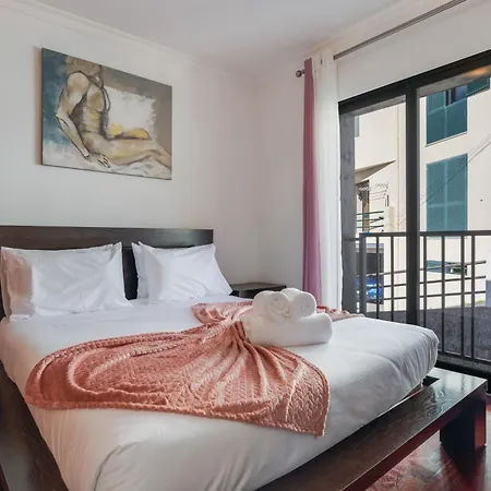 Andrade's By Madeira Сasa de vacaciones Caniço